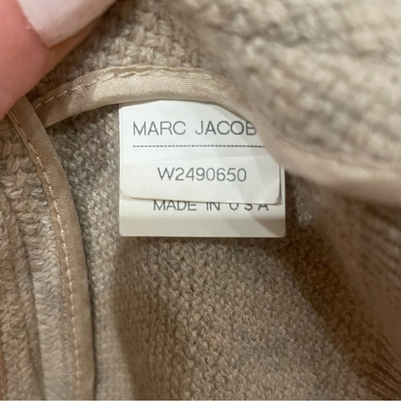 Vintage Marc Jacobs Fitted Cashmere Blouse with Back Zipper  - Grey - Picture 12 of 13